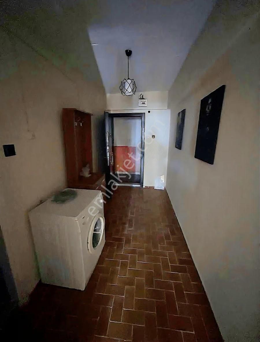 Gemlikte Merkeze Yakın Satılık Eşyalı Yatırımlık Daire - Görsel 14