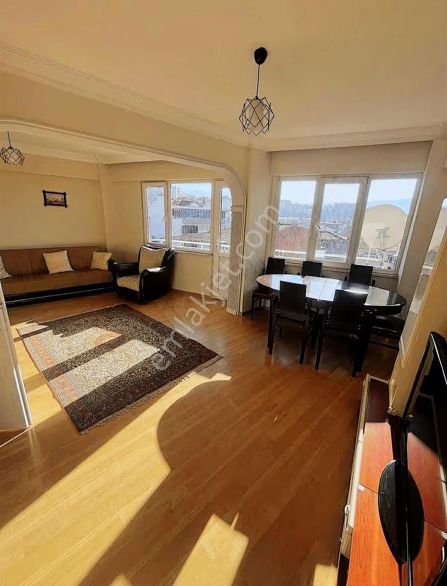 Gemlikte Merkeze Yakın Satılık Eşyalı Yatırımlık Daire