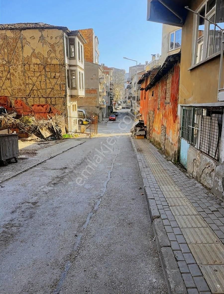 Gemlikte Merkeze Yakın Satılık Eşyalı Yatırımlık Daire - Görsel 11
