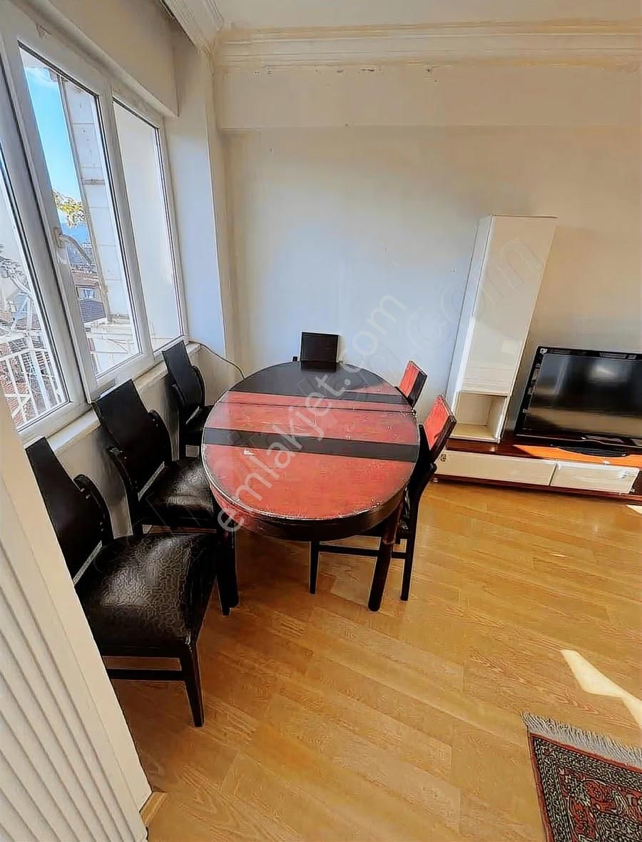 Gemlikte Merkeze Yakın Satılık Eşyalı Yatırımlık Daire - Görsel 13