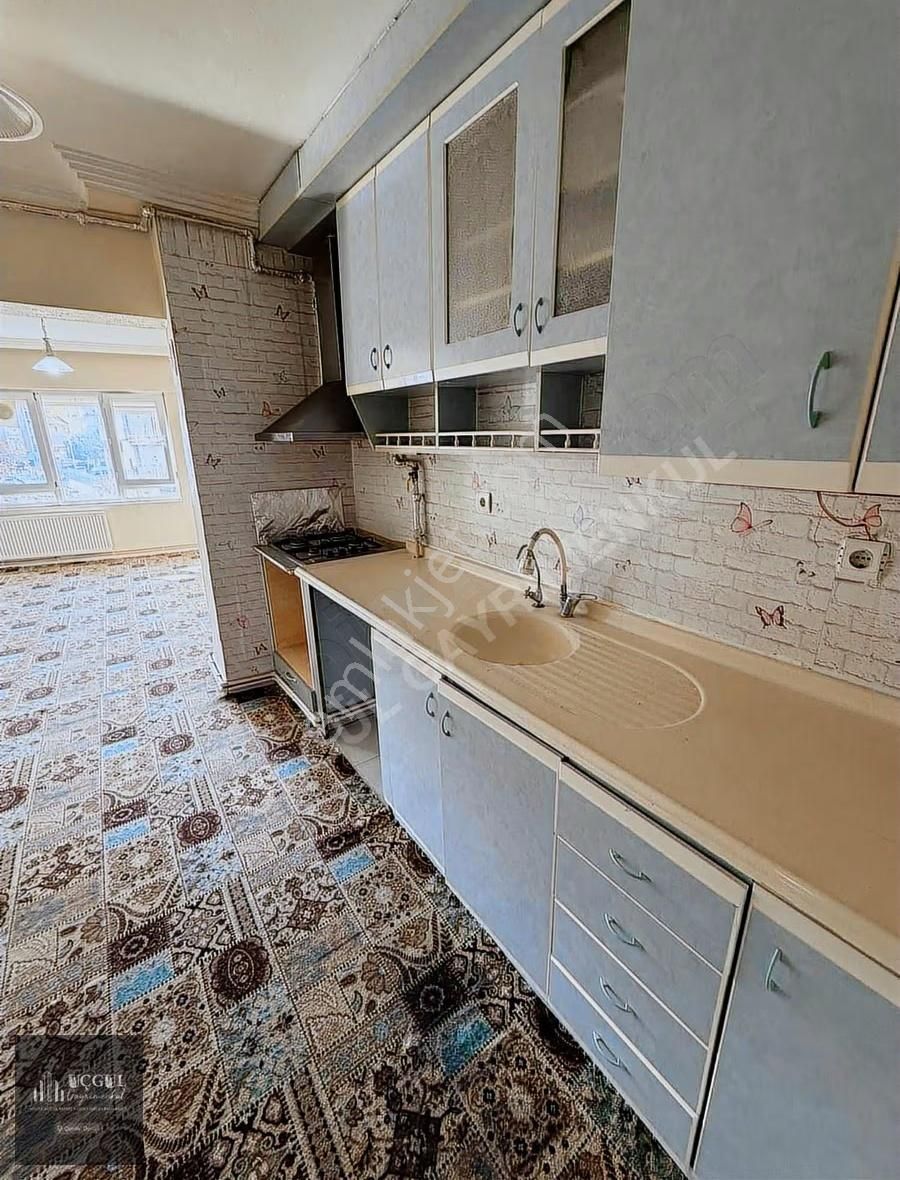 Değirmenönü Mahallesi Asansörlü 2.5+1 Kiralık Daire - Görsel 19