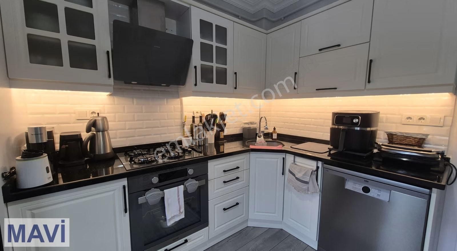 Re/max Mavi'den Serdivan'da Site İçi Satılık 3+1 Daire - Görsel 27