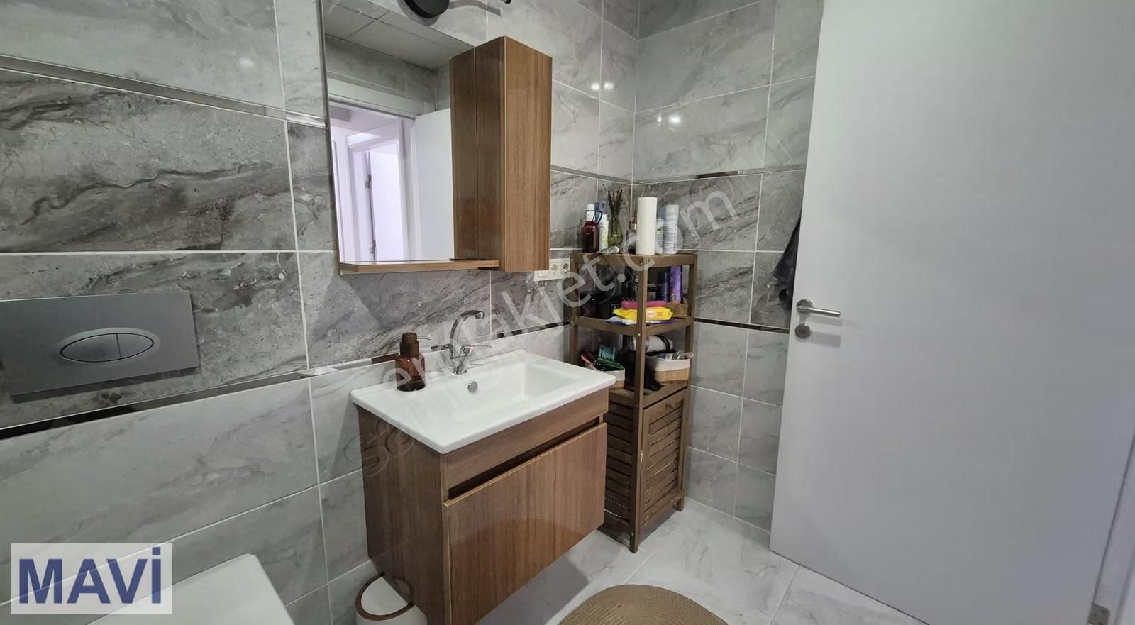 Re/max Mavi'den Serdivan'da Site İçi Satılık 3+1 Daire - Görsel 3