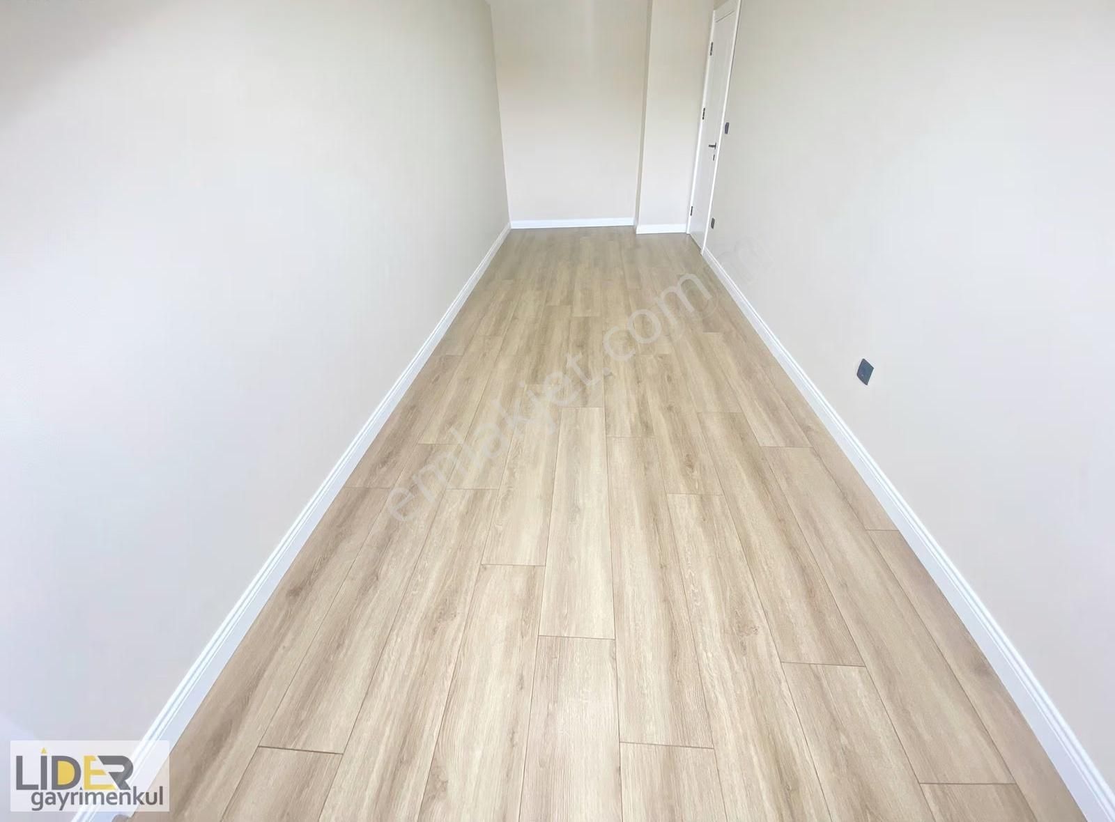 Lider'den Sıfır Bina Marmraya Yakın Deniz Manzaralı Ön Cephe 2+1 - Görsel 12