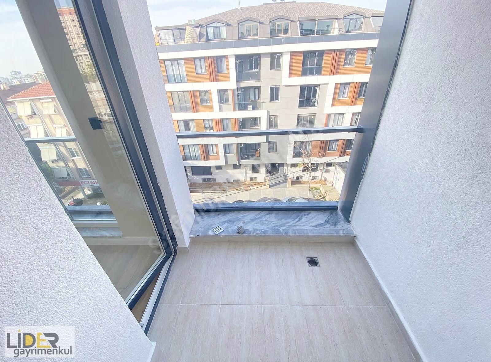 Lider'den Sıfır Bina Marmraya Yakın Deniz Manzaralı Ön Cephe 2+1 - Görsel 8