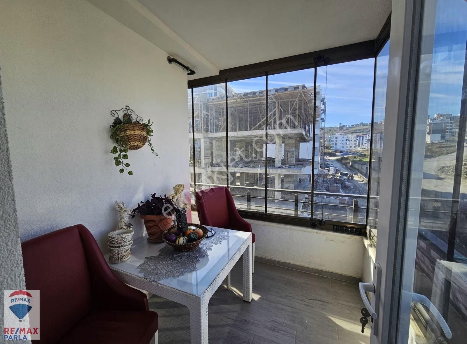 Atakum Da Tramvaya Yakın Arakat 2+1 Daire - Görsel 3