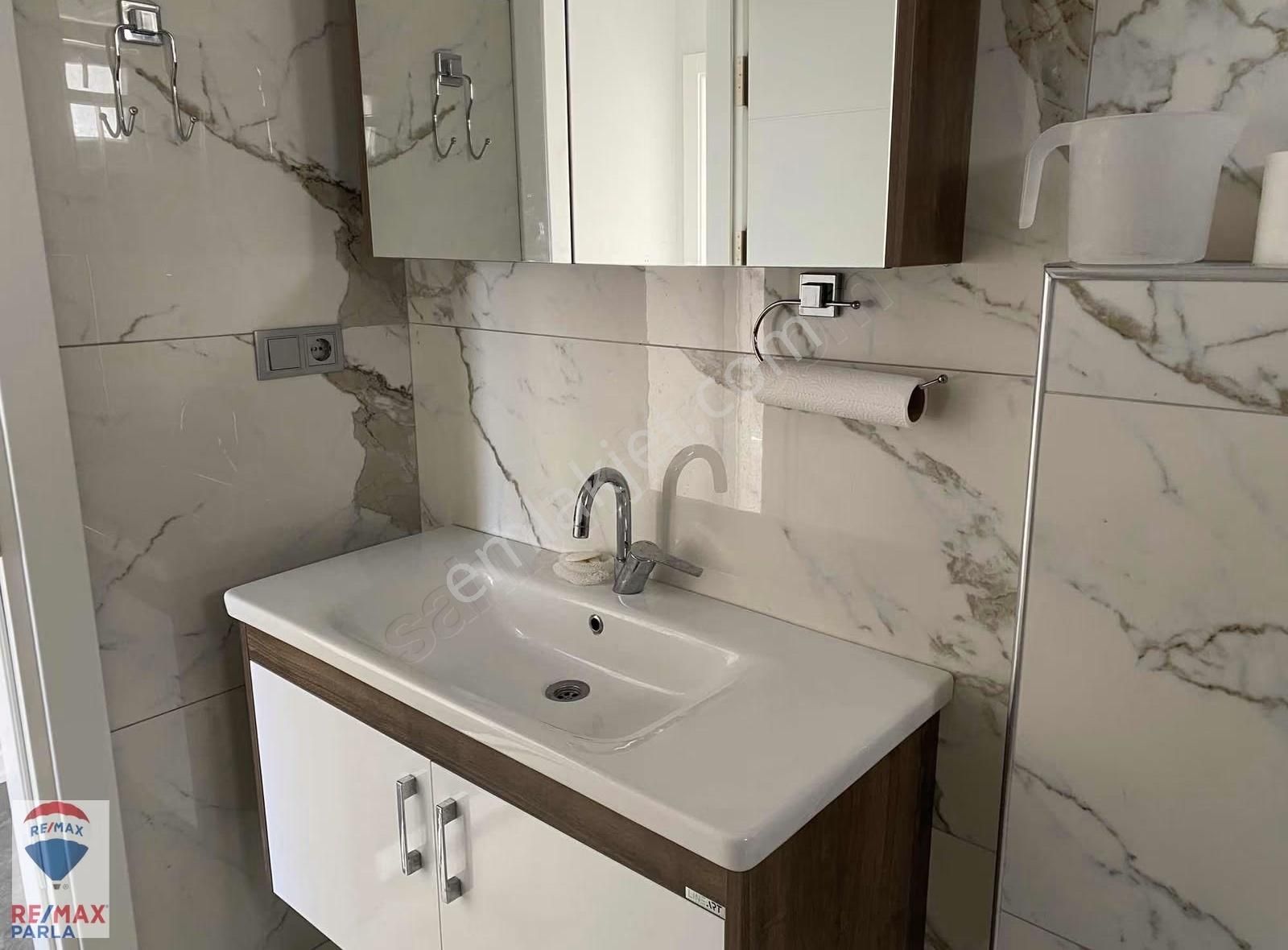 Deniz Manzaralı/ Site İçi / Yerden Isıtma/remax Fatih - Görsel 4