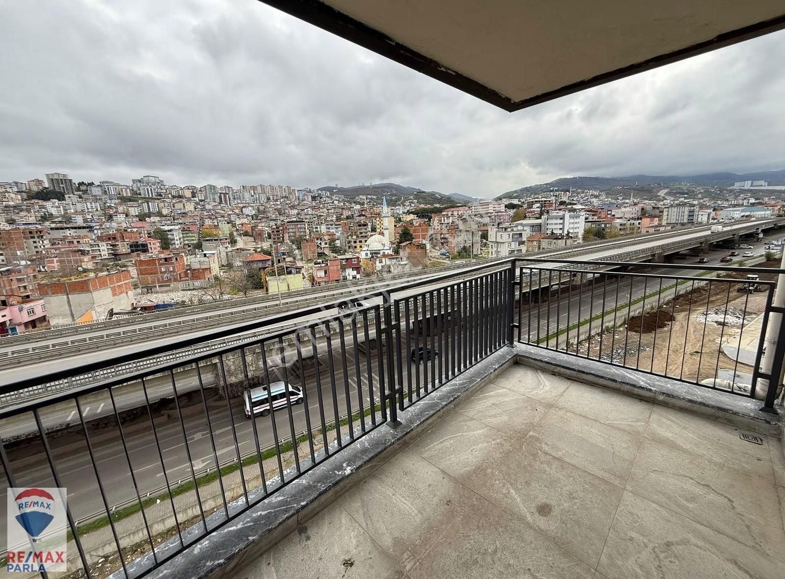 Canik Şehr-i Bahçe Bölge Uzmanı Rahşan Çam'dan Satılık Fırsat3+1 - Görsel 14