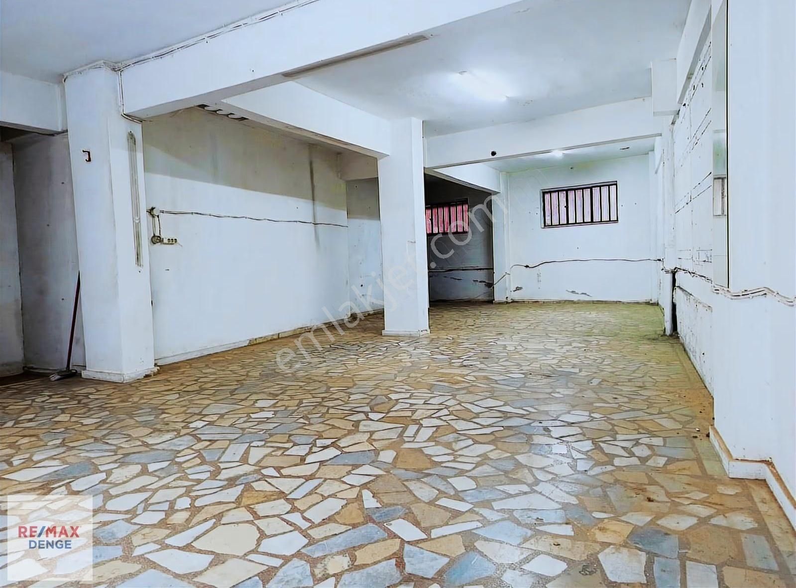 Gaziosmanpaşa Şemsipaşa Mahallesinde Kiralık 80 M2 Dükkan / Depo - Görsel 14