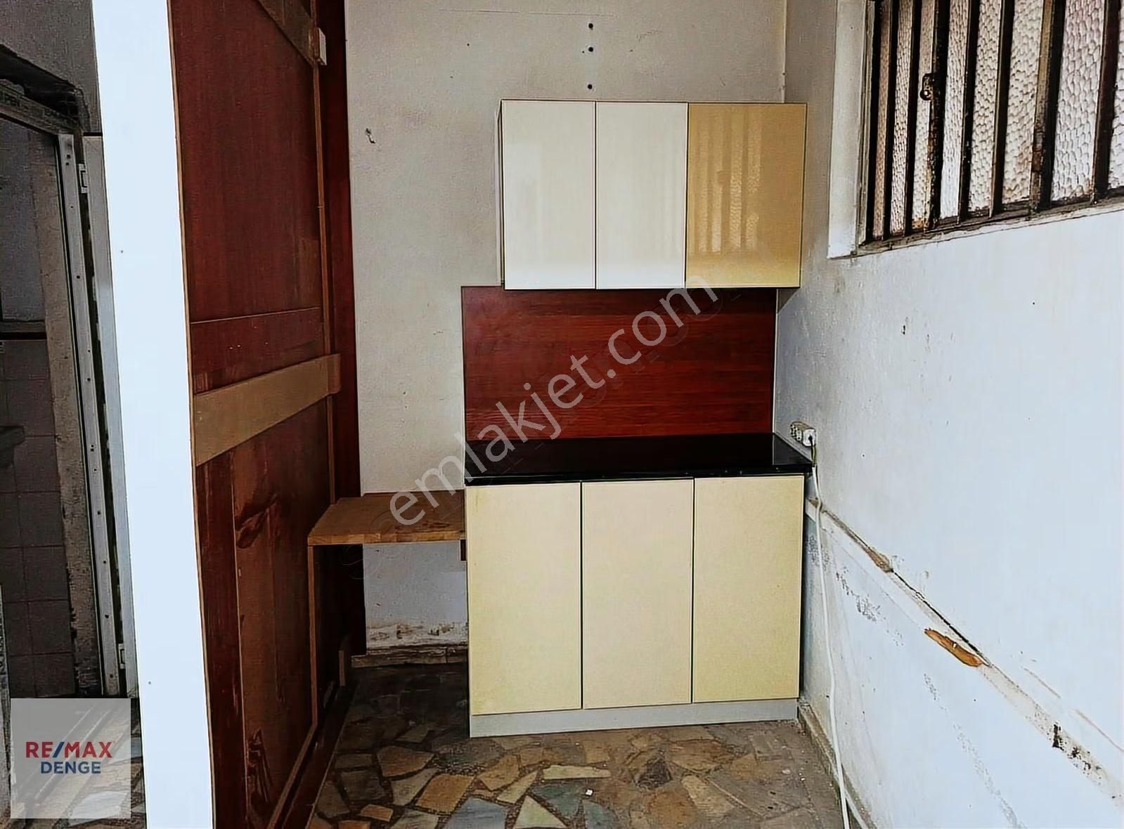 Gaziosmanpaşa Şemsipaşa Mahallesinde Kiralık 80 M2 Dükkan / Depo - Görsel 8