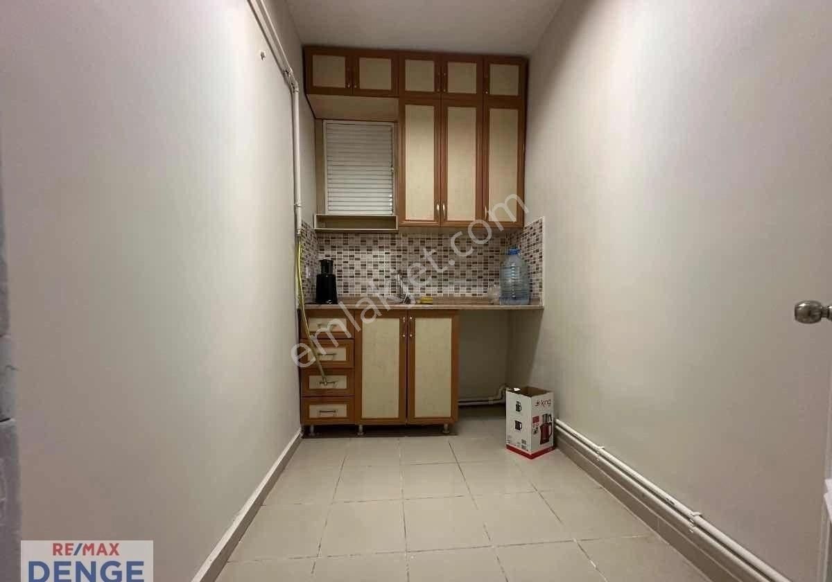 Yusufpaşa Metro Durağında, Mıllet Cad. 4+1 Kıralık Ofıs - Görsel 10