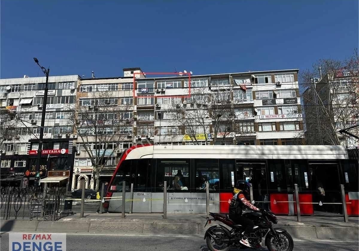 Yusufpaşa Metro Durağında, Mıllet Cad. 4+1 Kıralık Ofıs