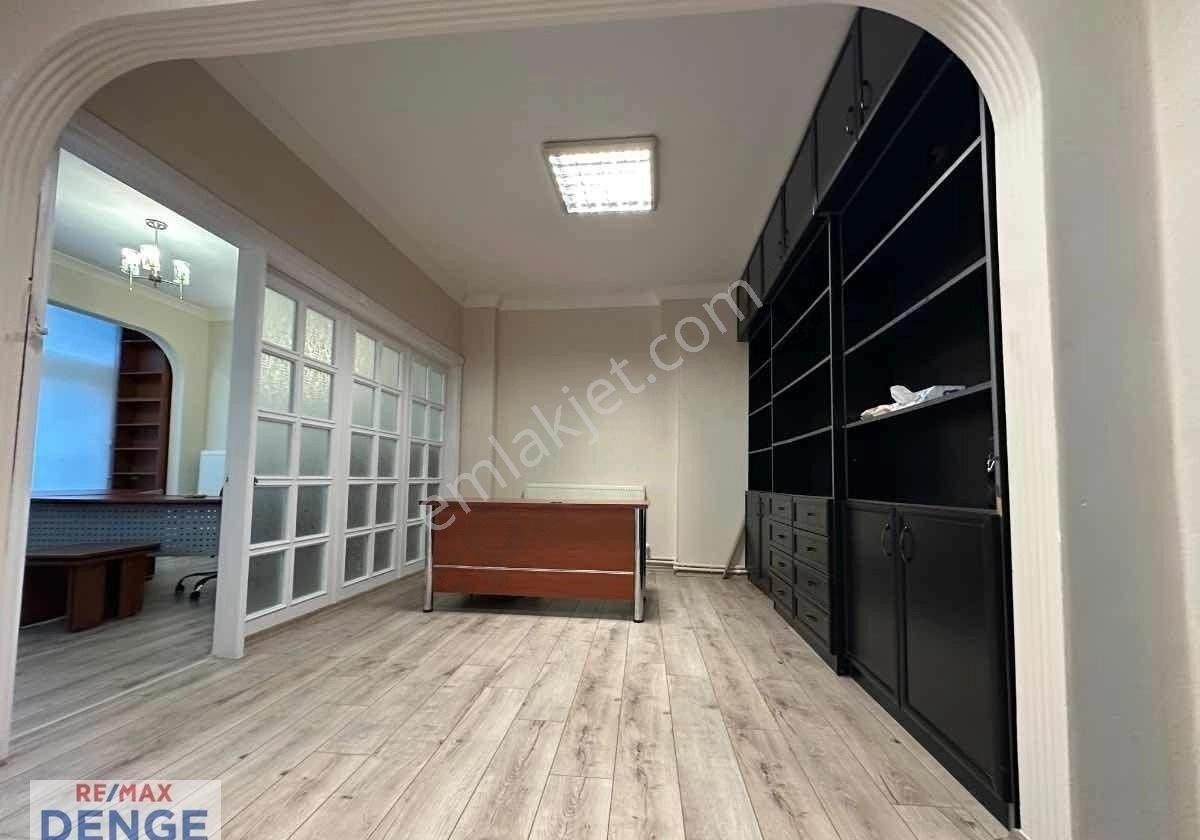 Yusufpaşa Metro Durağında, Mıllet Cad. 4+1 Kıralık Ofıs - Görsel 36