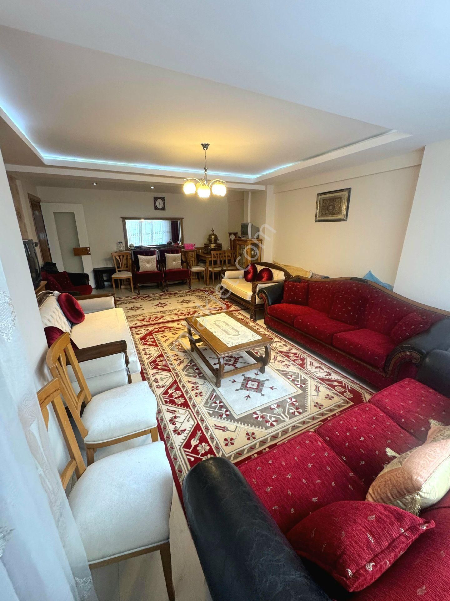 Akkonak'ta Fatih Cadde Üzeri 180m² 3+1 Asansörlü Satılık Daire