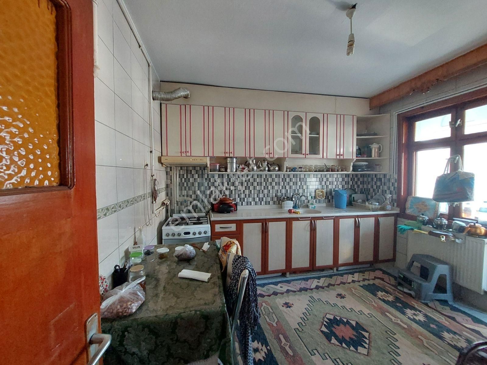 Mehmet Akif Mah.de 3+1 Yalıtımlı Masrafsız Dairemiz Satılıktır.