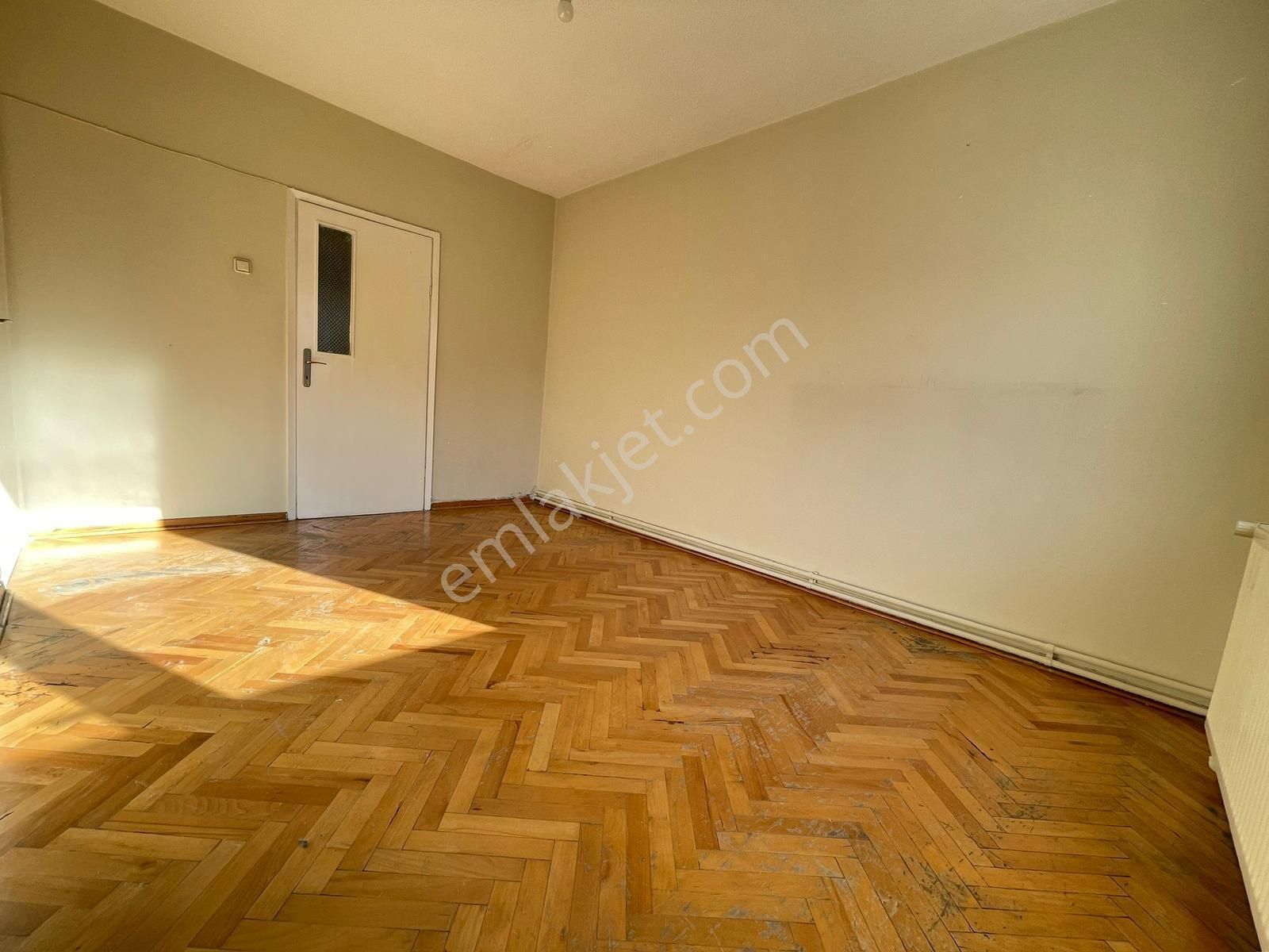 Aşağıeğlence Giresun Caddesi Üzeri Katta 3+1 Uygun Kiralık Daire - Görsel 7