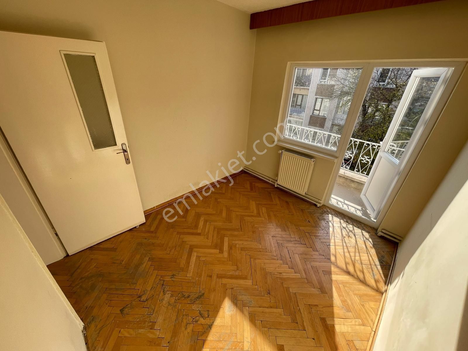 Aşağıeğlence Giresun Caddesi Üzeri Katta 3+1 Uygun Kiralık Daire - Görsel 33