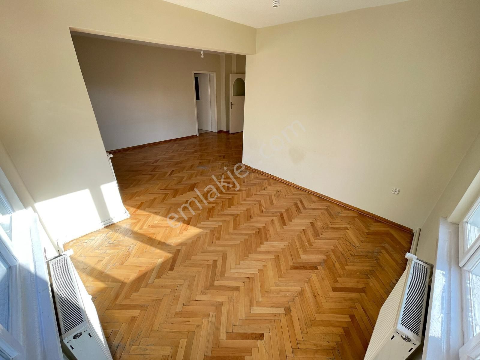 Aşağıeğlence Giresun Caddesi Üzeri Katta 3+1 Uygun Kiralık Daire - Görsel 31