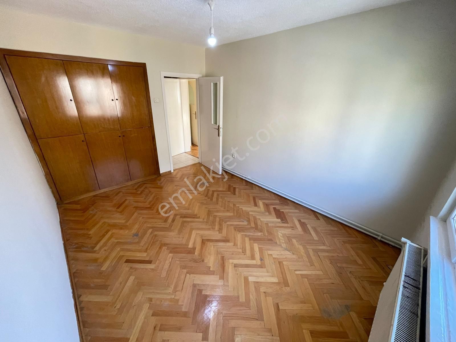 Aşağıeğlence Giresun Caddesi Üzeri Katta 3+1 Uygun Kiralık Daire - Görsel 15