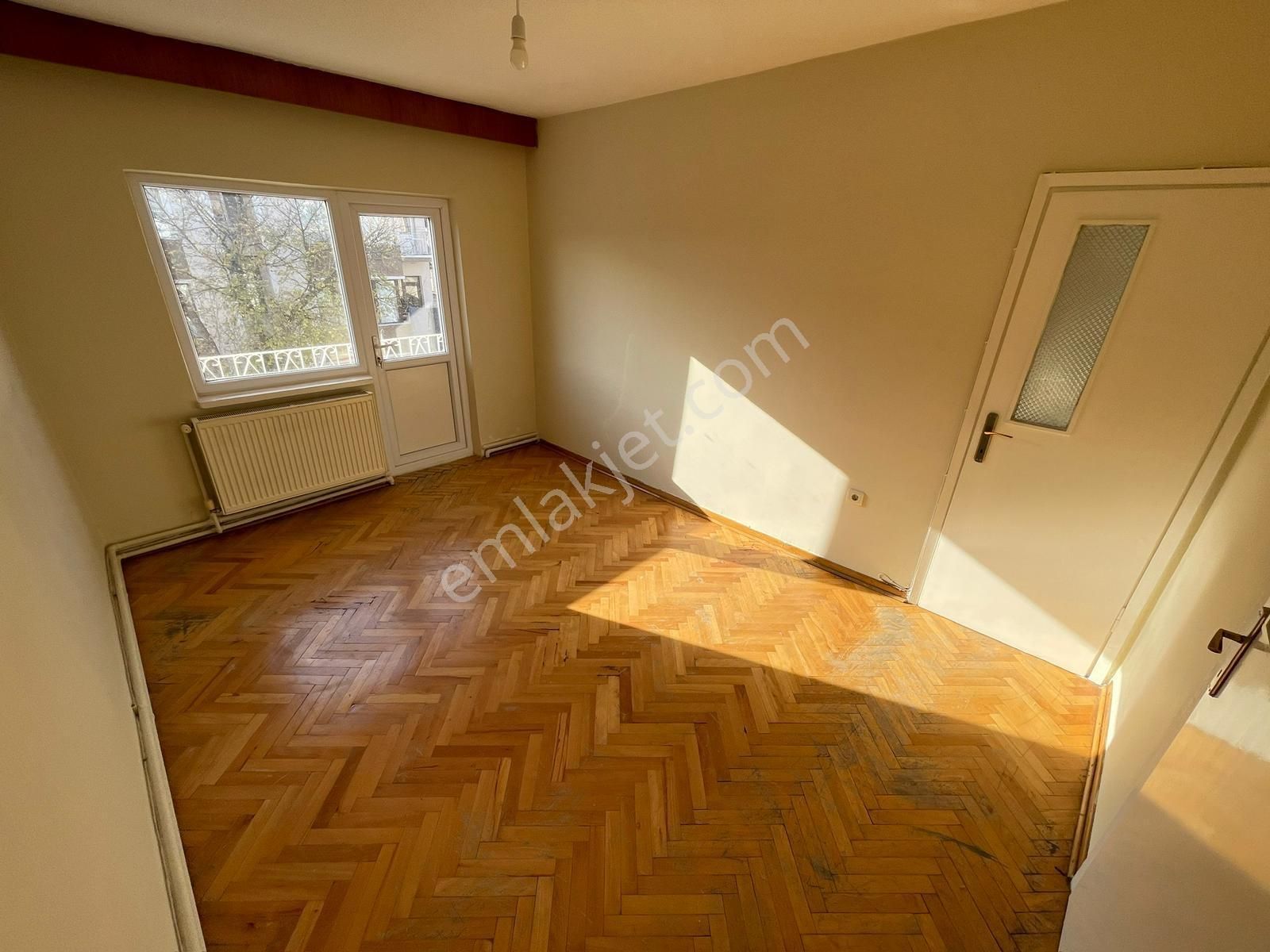 Aşağıeğlence Giresun Caddesi Üzeri Katta 3+1 Uygun Kiralık Daire - Görsel 17