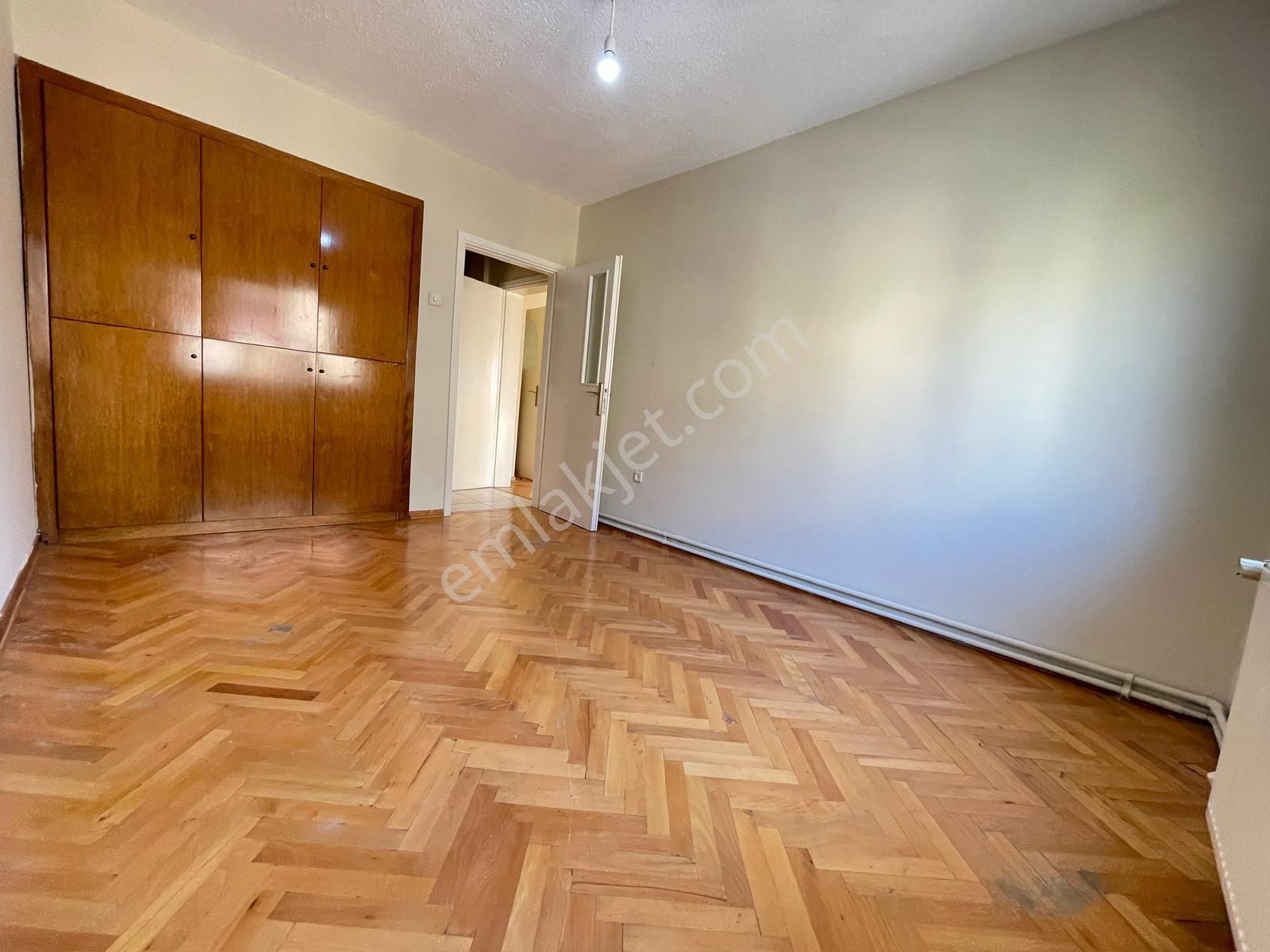 Aşağıeğlence Giresun Caddesi Üzeri Katta 3+1 Uygun Kiralık Daire - Görsel 14