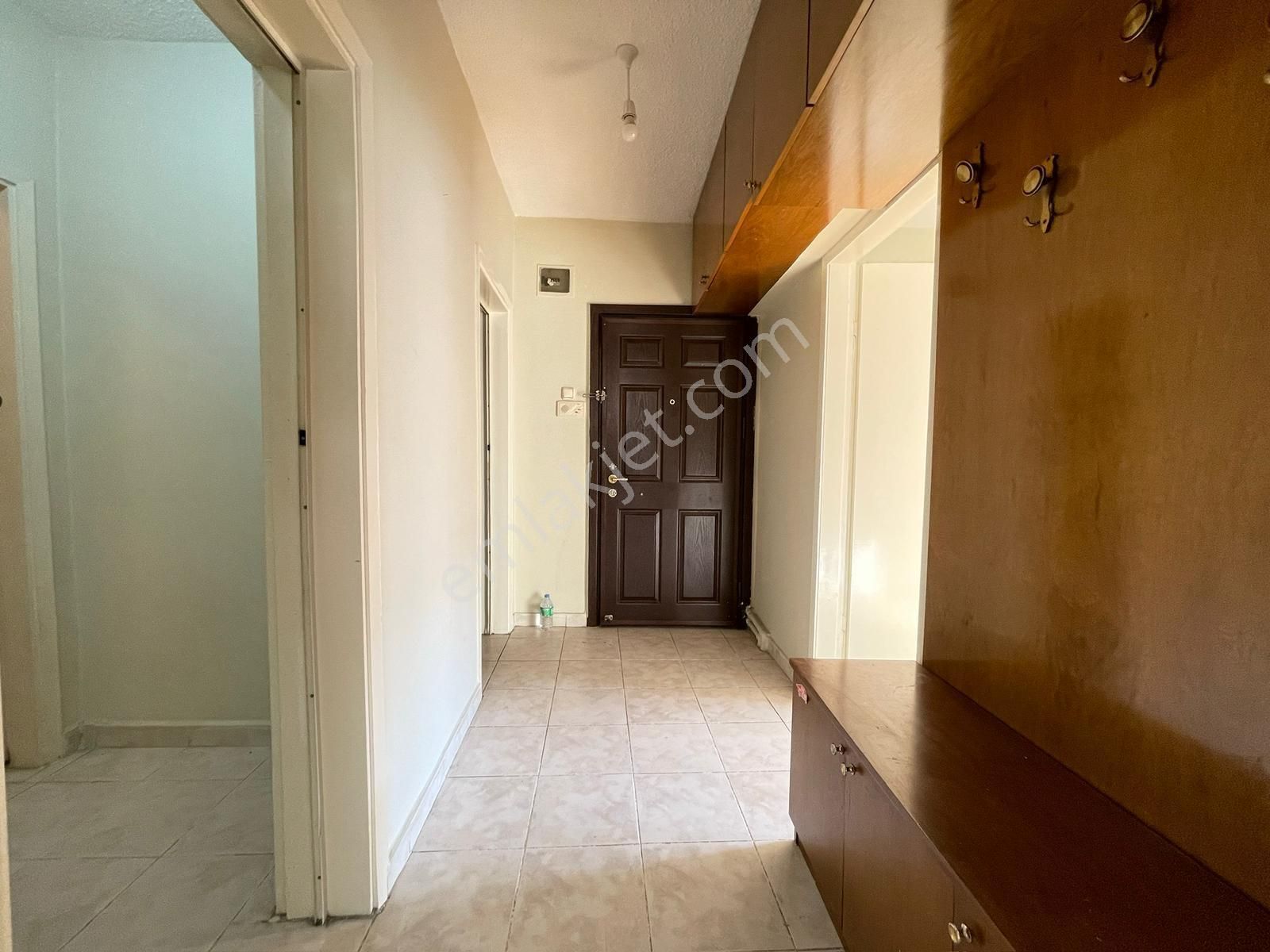 Aşağıeğlence Giresun Caddesi Üzeri Katta 3+1 Uygun Kiralık Daire - Görsel 16