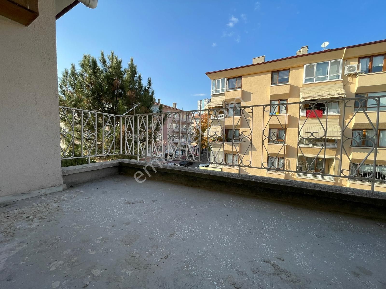 Aşağıeğlence Giresun Caddesi Üzeri Katta 3+1 Uygun Kiralık Daire - Görsel 30