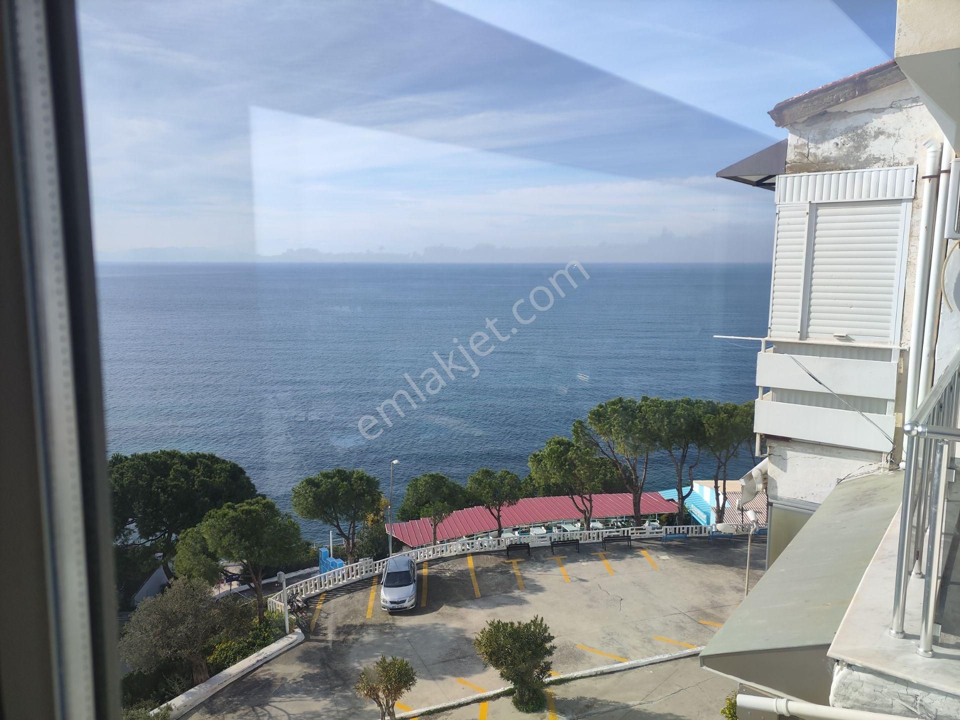 Panoramik Lebi Derya Deniz Manzaralı, Havuzlu Elit Sitede 1+1