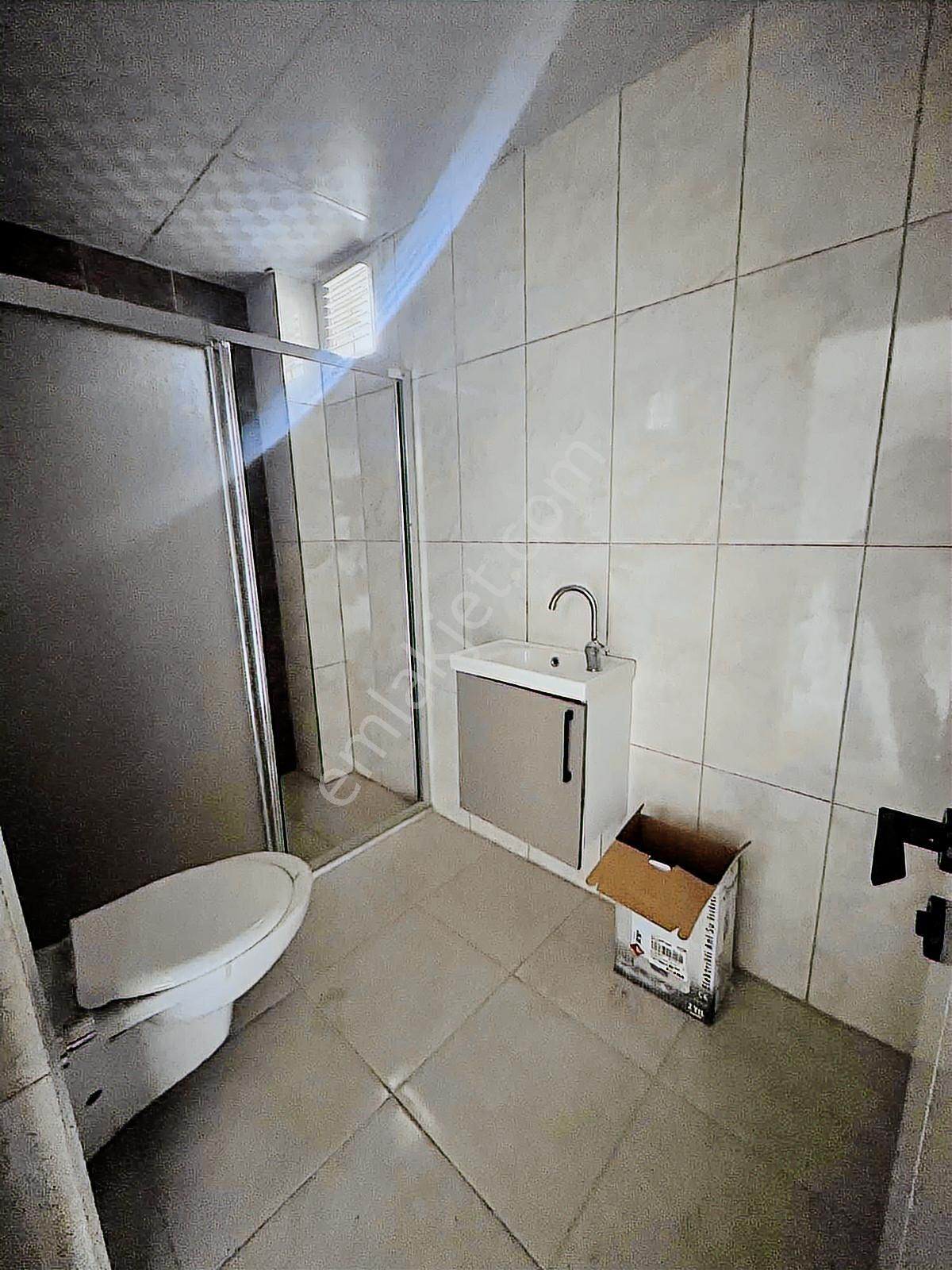 Gültepe'de Cadde Üzeri Klima Ankastre Şofbenli 1+1 Lüks İşçilik - Görsel 10