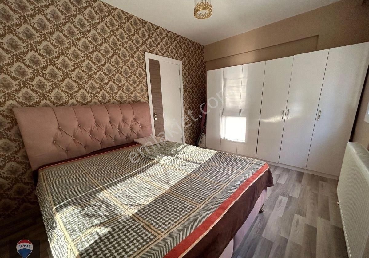 Güvenlikli Havuzlu Sitede Eşyalı Geniş 1+1 Daire - Görsel 8