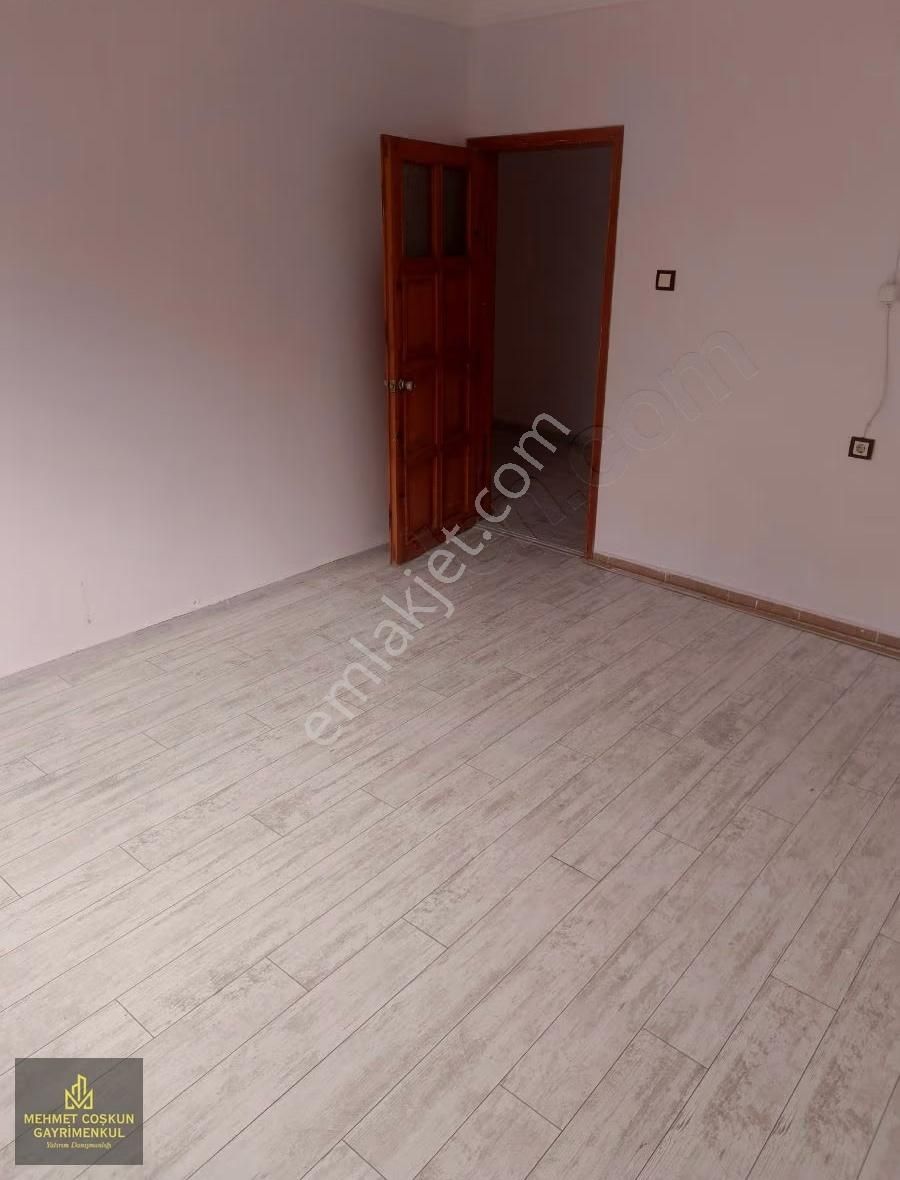 Kurttepe Mahallesi 4+1 Müstakil Kiralık Kombili Daire - Görsel 14