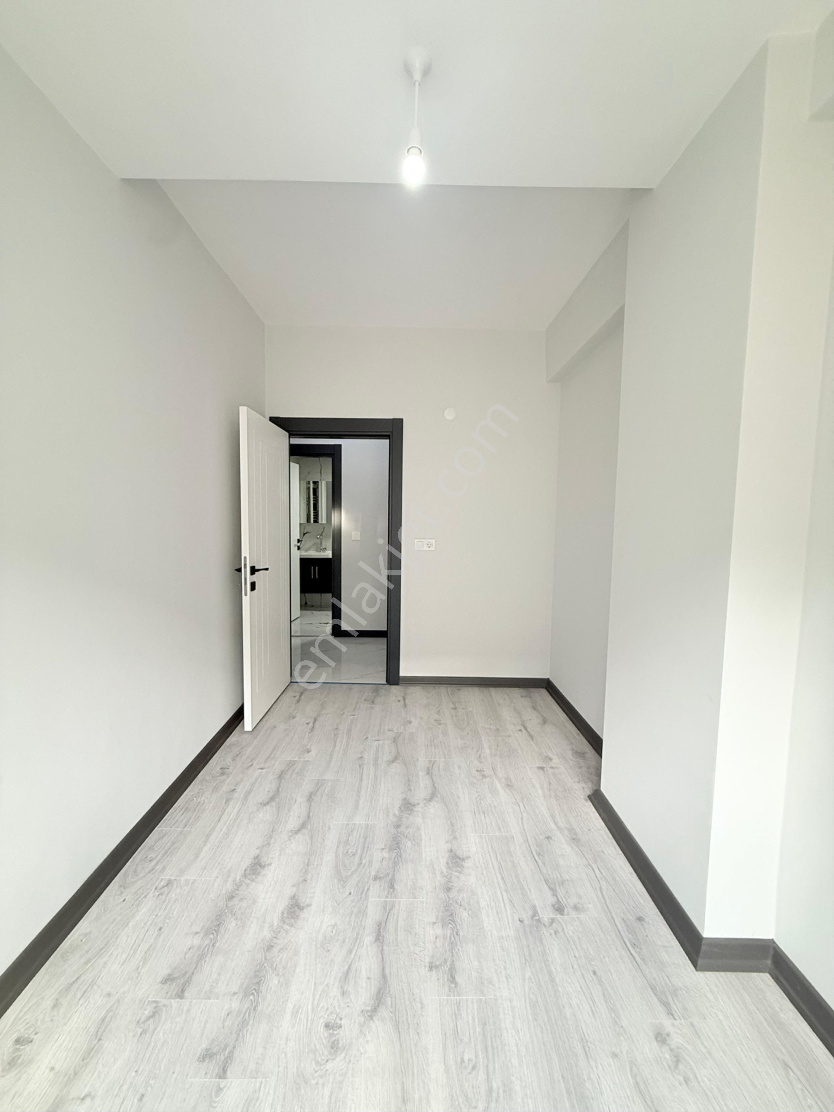 Çerkezköy Okullar Yanı Cadde Cephe 2+1 Sıfır Daire - Görsel 11