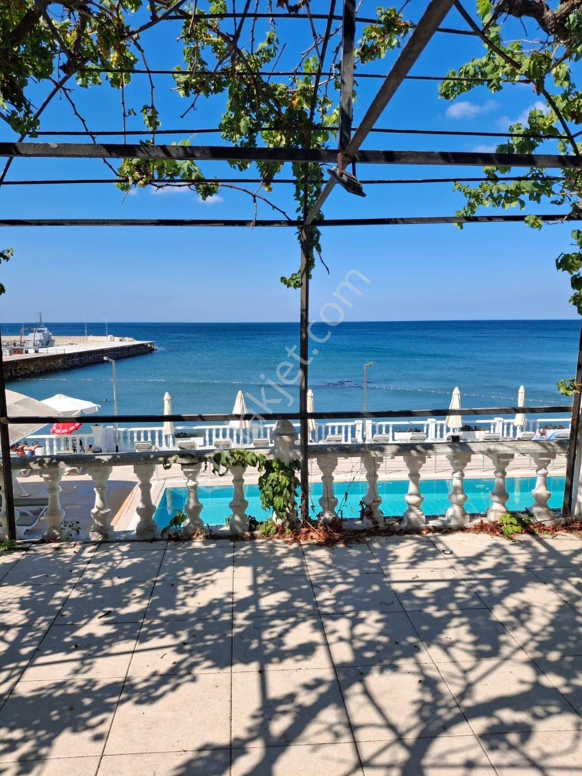 Güzelcede Denize Sıfır Villa Kent Sitesinde İkiz Villa - Görsel 2