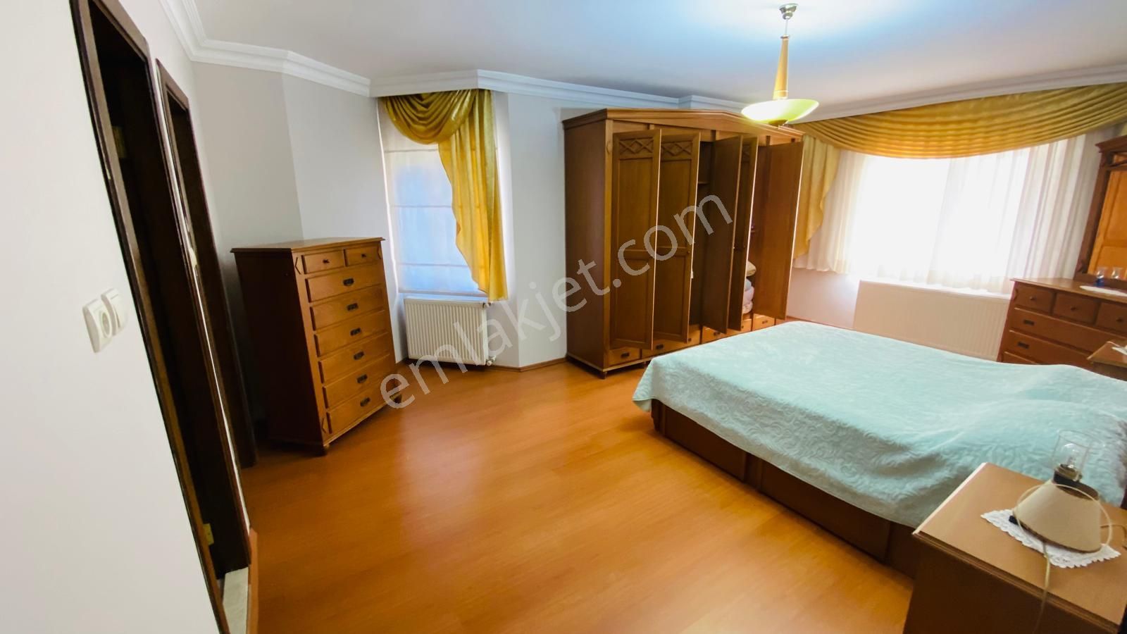 Bursa Çekirge De Bursa Manzaralı 200 M2 Eşyalı Satılık 3+1 Daire - Görsel 11