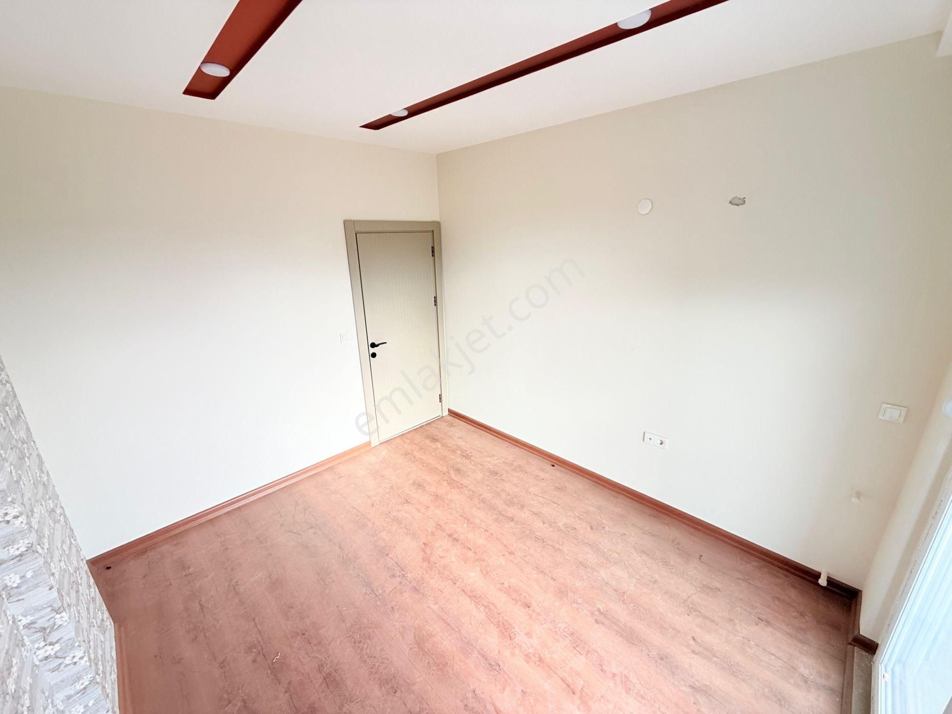 Varsak Aydoğmuşta Sıfır İskanlı Arakat Geniş 1+1 - Görsel 11