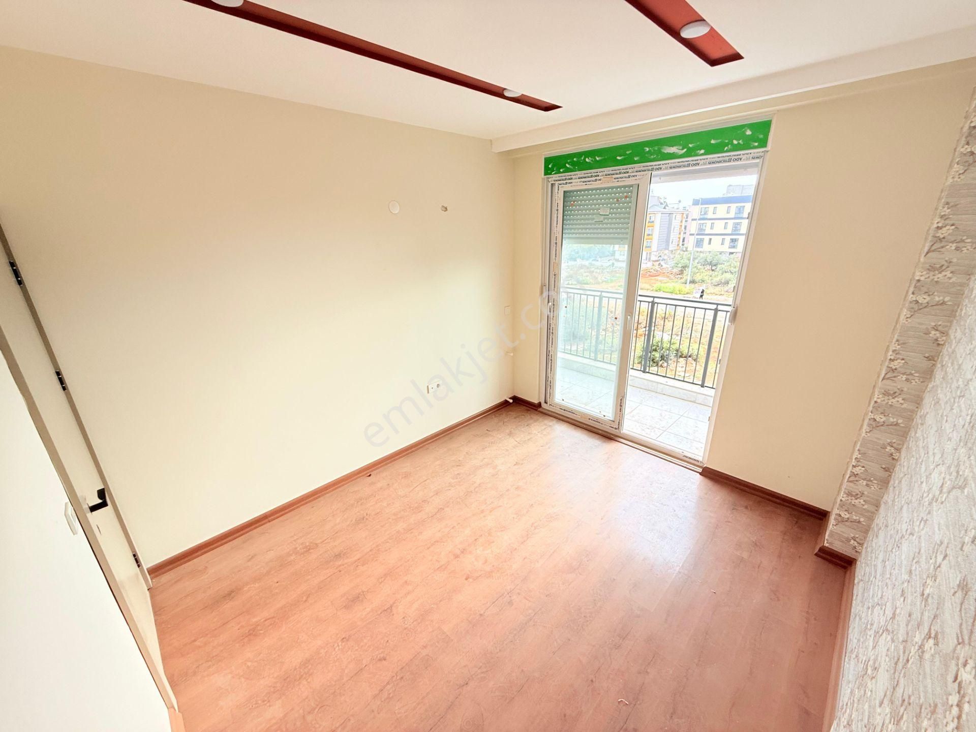 Varsak Aydoğmuşta Sıfır İskanlı Arakat Geniş 1+1 - Görsel 13