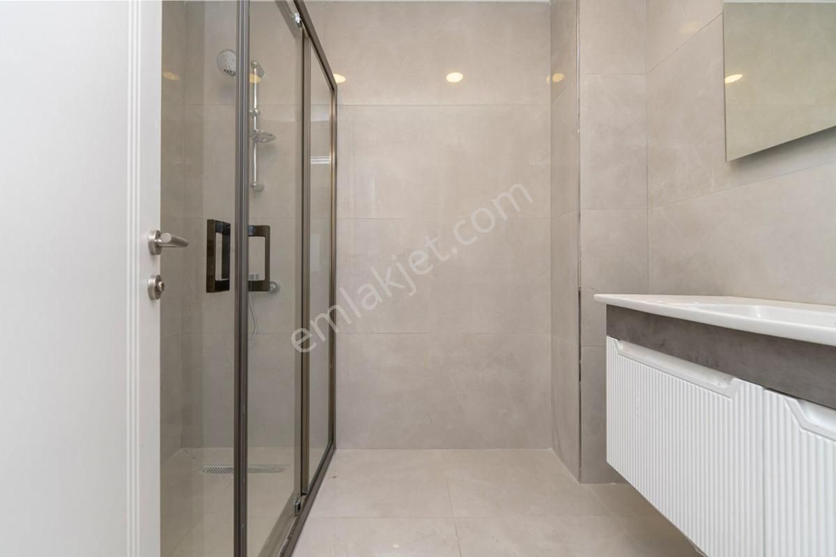 Bahçelievler Merkezde Öğretmenler Evi Yakını 5+2 Sıfır Bina - Görsel 8