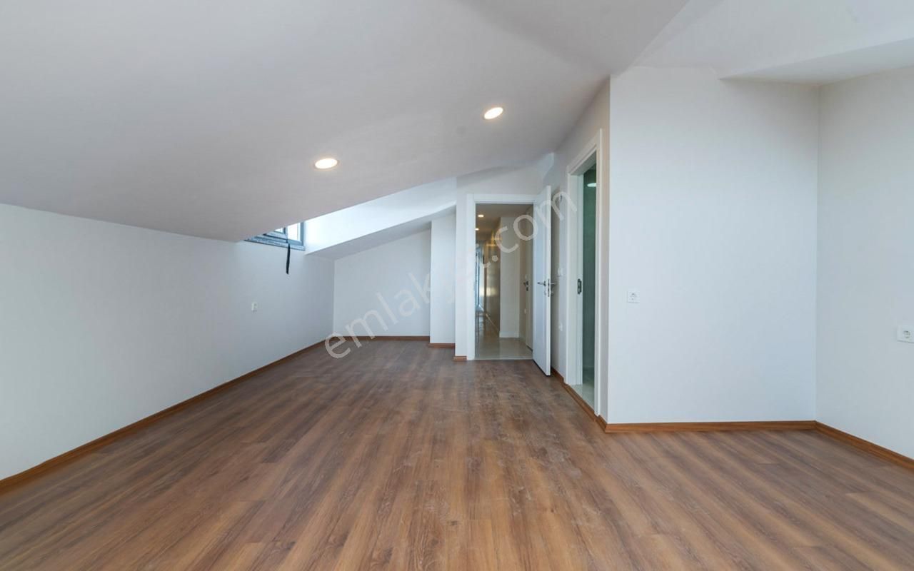 Bahçelievler Merkezde Öğretmenler Evi Yakını 5+2 Sıfır Bina - Görsel 25