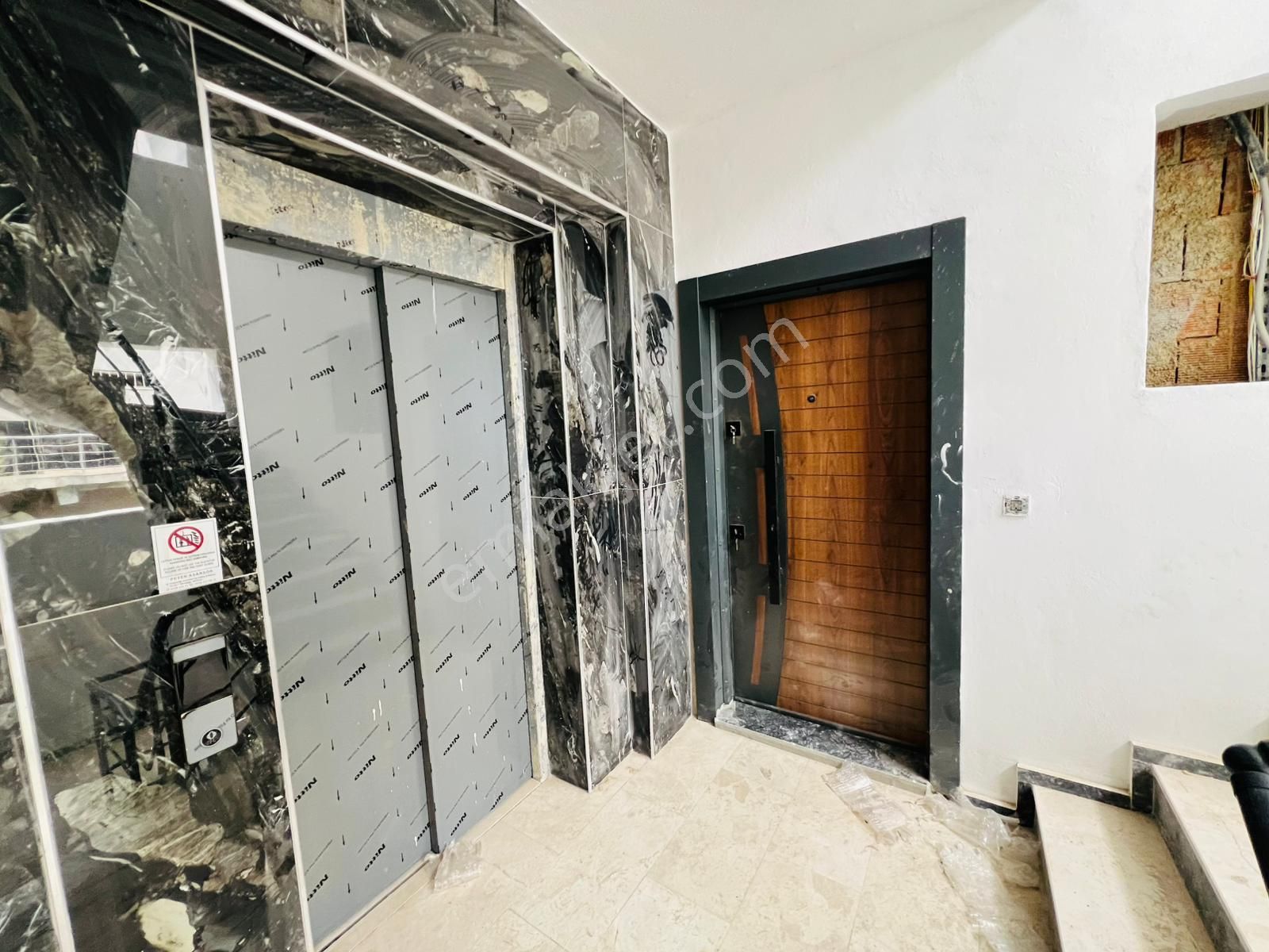 Fevziçakmakta Sıfır Ayrı Mutfaklı Ebeveyn Banyolu Katta 1+1 - Görsel 8