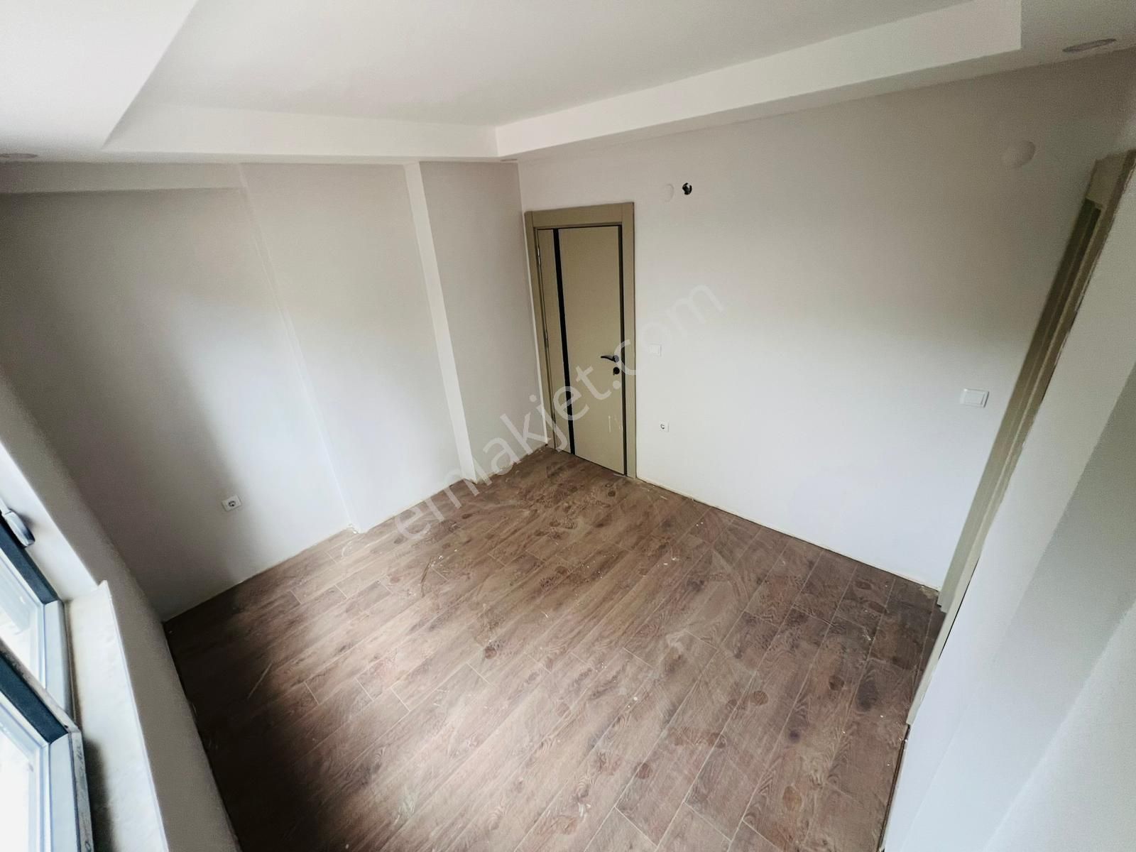 Fevziçakmakta Sıfır Ayrı Mutfaklı Ebeveyn Banyolu Katta 1+1 - Görsel 10