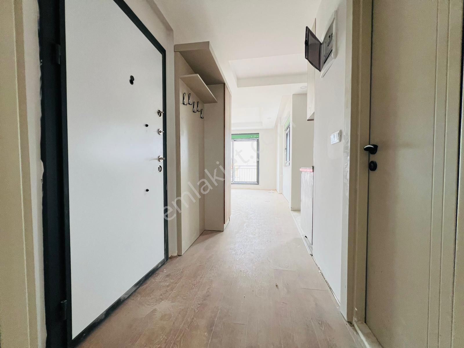 Fevziçakmakta Sıfır Ayrı Mutfaklı Ebeveyn Banyolu Katta 1+1 - Görsel 12