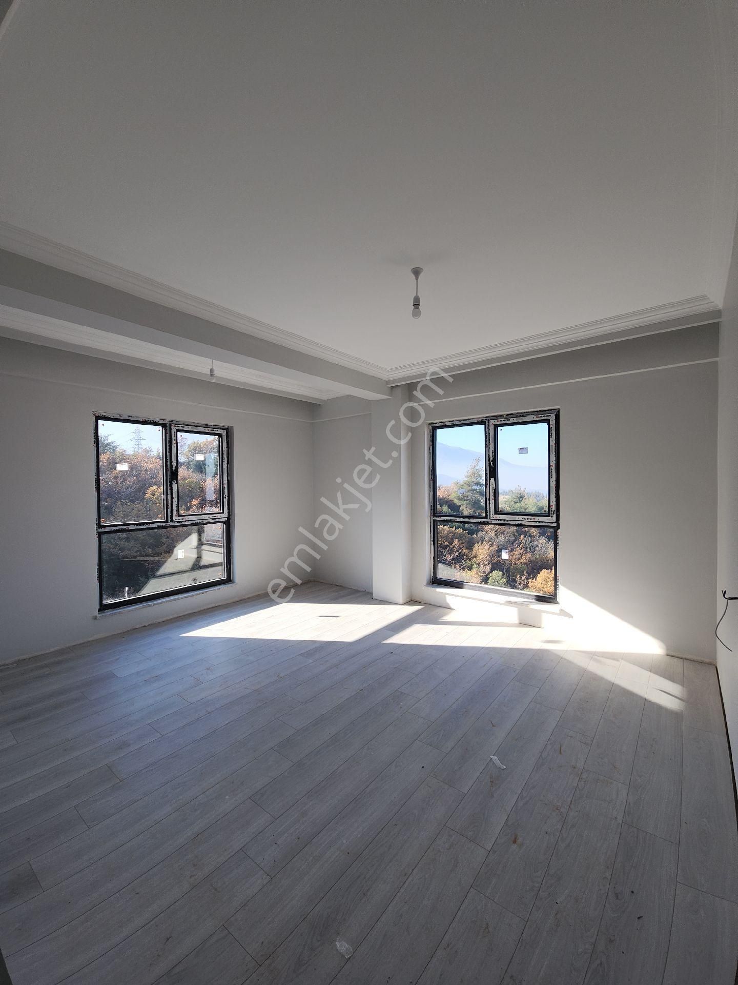 Go - Max Dan Kestelde Şehrin Kötü Havasından Uzak Manzarali Kesinlikle Görülmeye Değer - Görsel 12