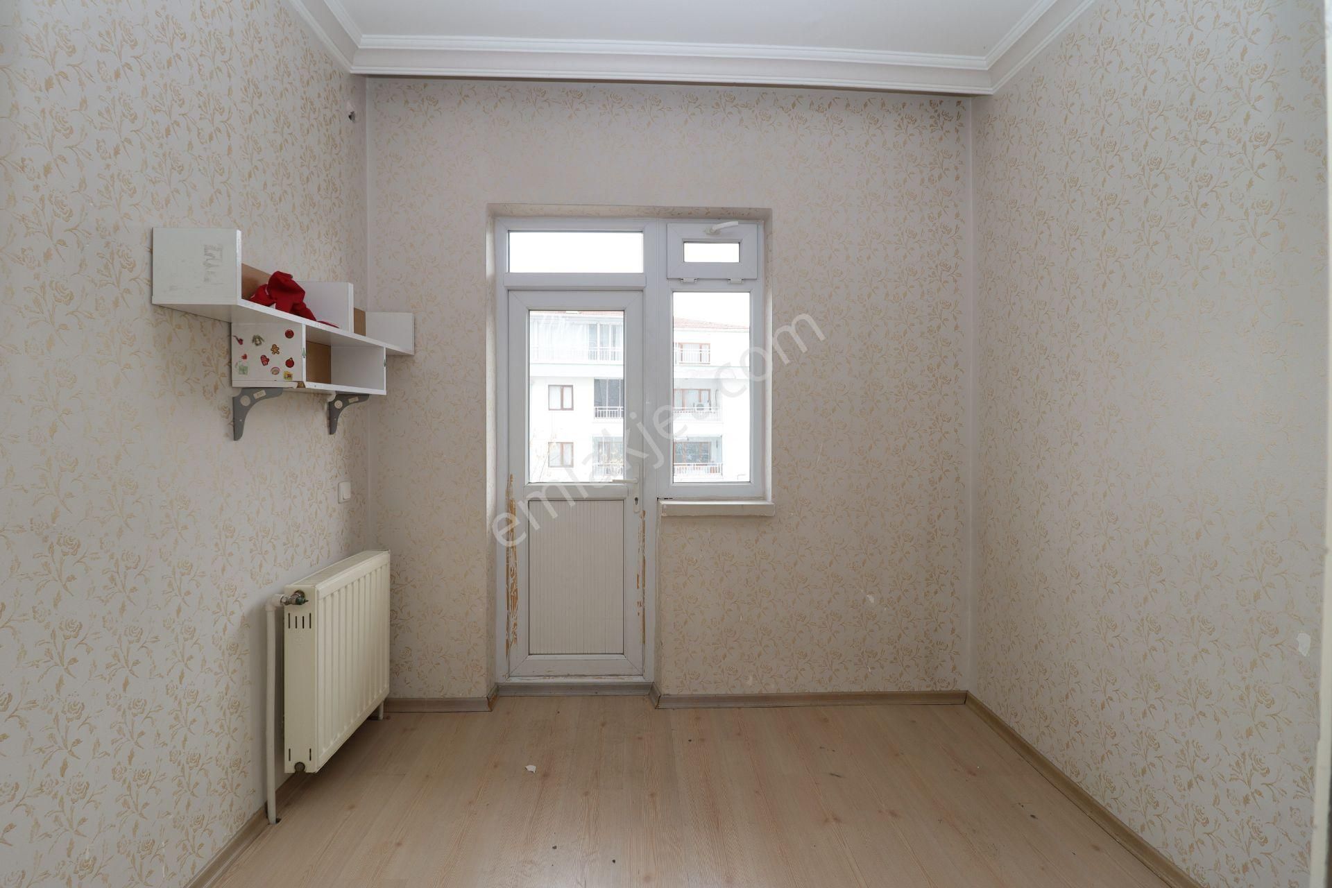 Akif'ten Elvankentte *asansörlü* Sitede Arakatta 3+1 *boş* Daire - Görsel 13