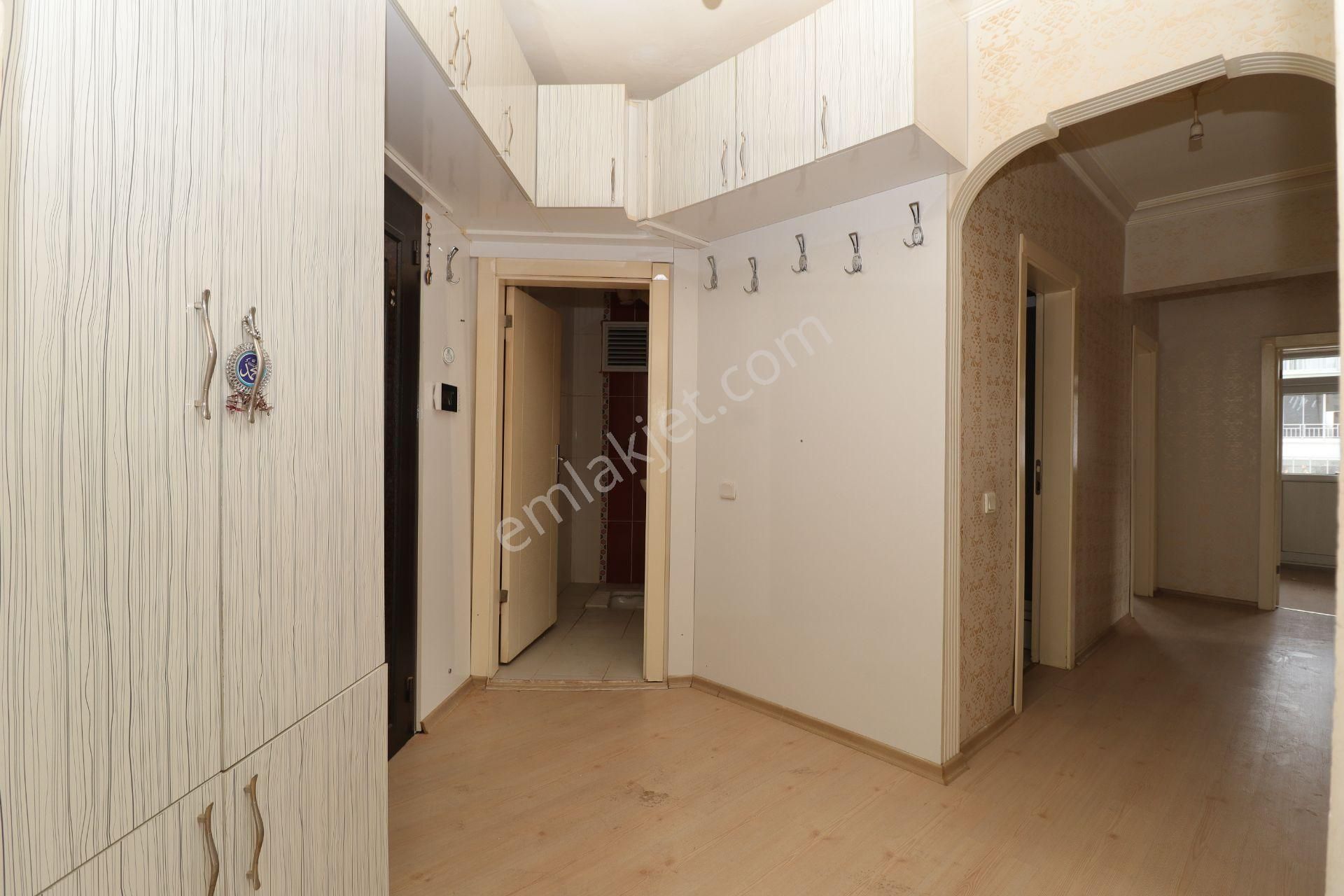 Akif'ten Elvankentte *asansörlü* Sitede Arakatta 3+1 *boş* Daire - Görsel 7