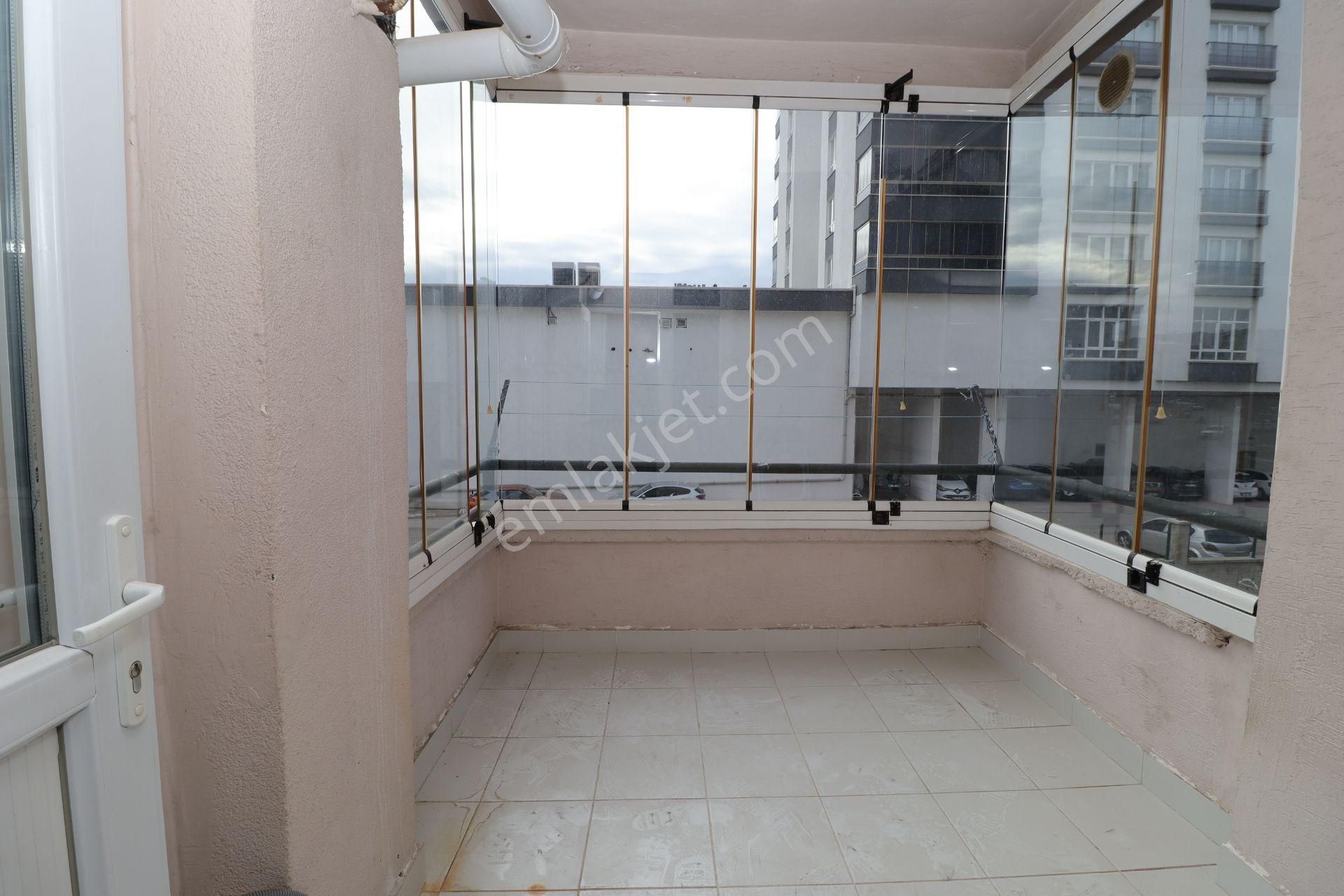 Akif'ten Elvankentte *asansörlü* Sitede Arakatta 3+1 *boş* Daire - Görsel 5