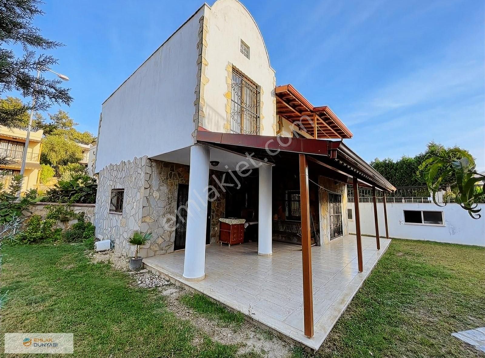 Soğucakta Havuzlu Sitede 3+1 Geniş Müstakil Bahçeli Villa - Görsel 4