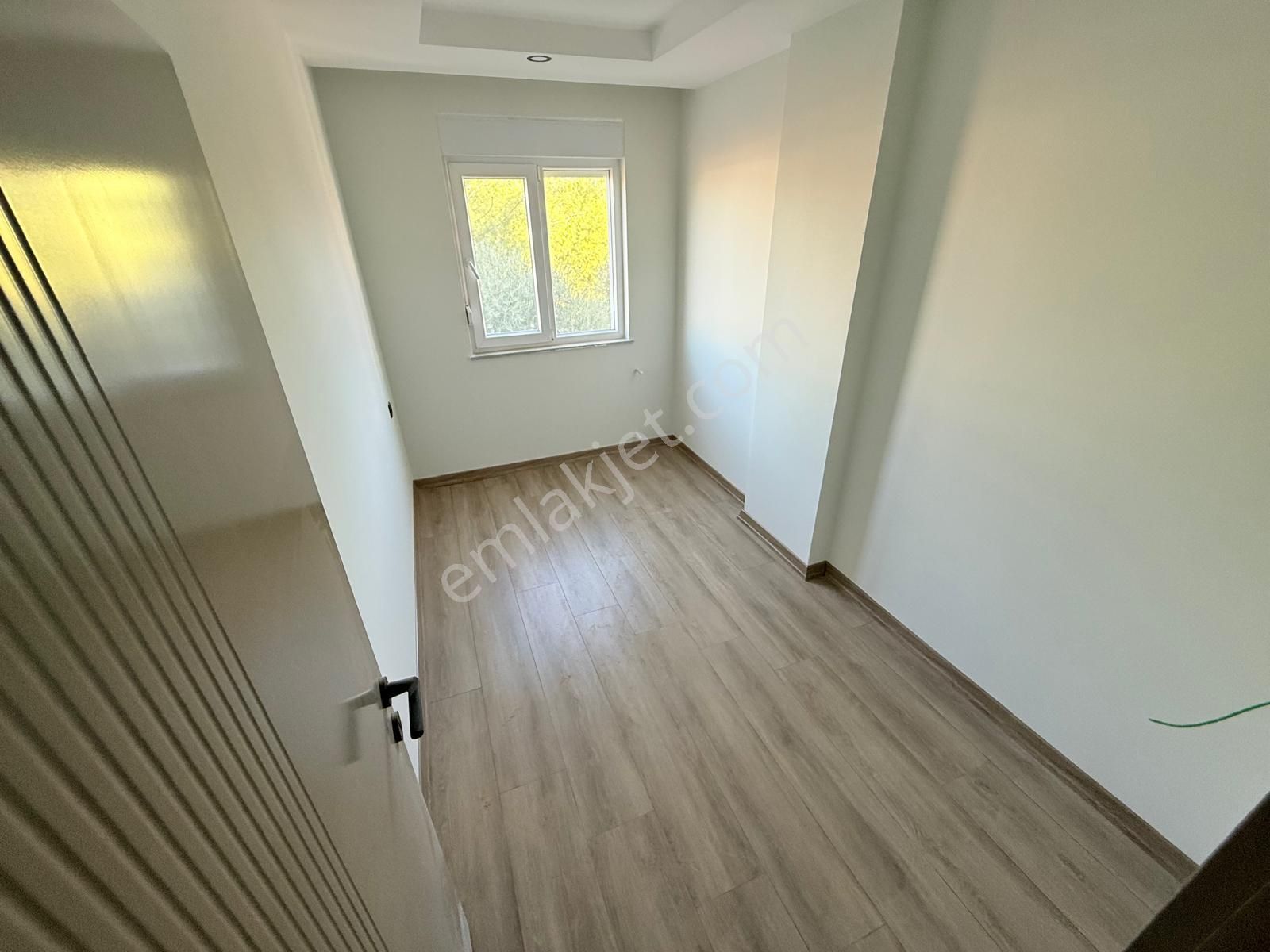 Varsak Aydoğmuşta Lüks Geniş Sıfır Yüksek Kredili 3+1 - Görsel 14