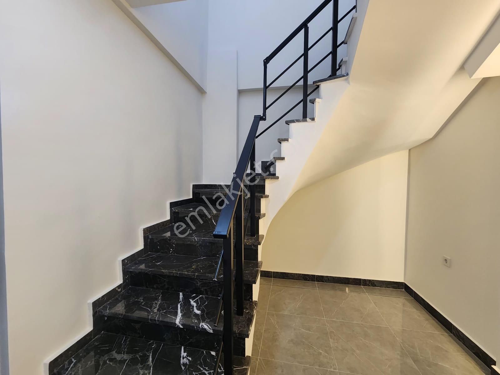 Alanya Oba Bölge Hastanesi Civarı Satılık 2+1 Amerikan Mutfak Daire - Görsel 23