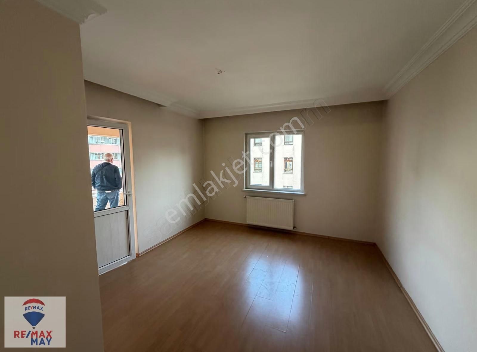 Yukarı Dikmen Mahallesinde 3+1 Satılık Daire - Görsel 8