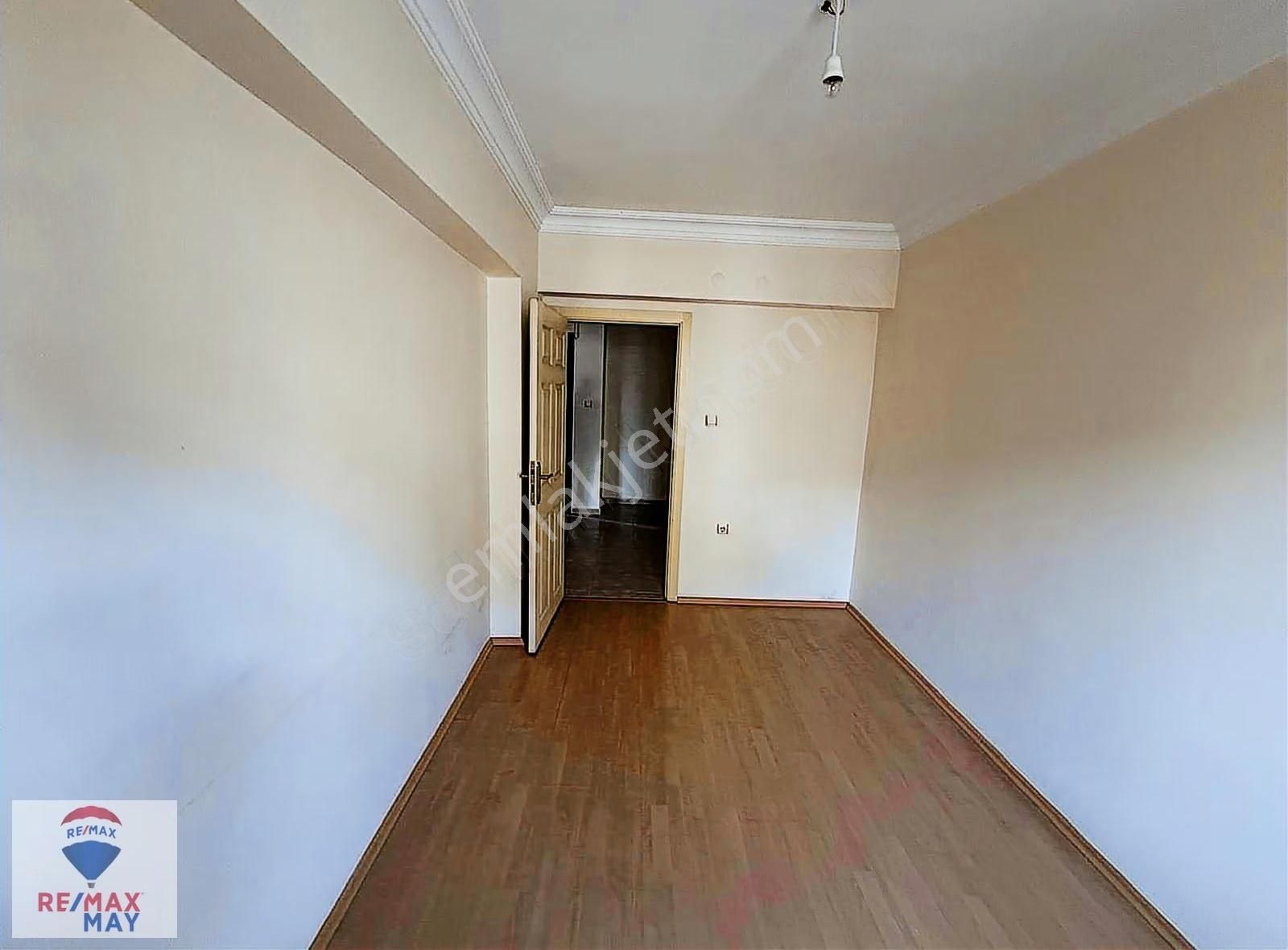 Yukarı Dikmen Mahallesinde 3+1 Satılık Daire - Görsel 18